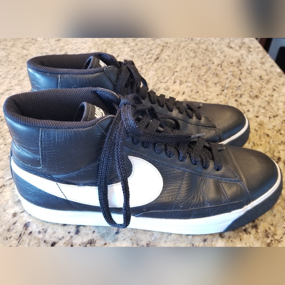 Nike Men's Vintage Blazer Mid 2010 Sneakers Black & White Leather Size 11 EUC!